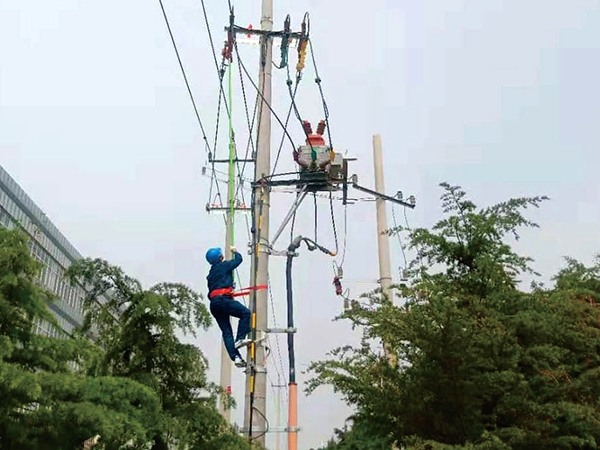 送電現(xiàn)場2